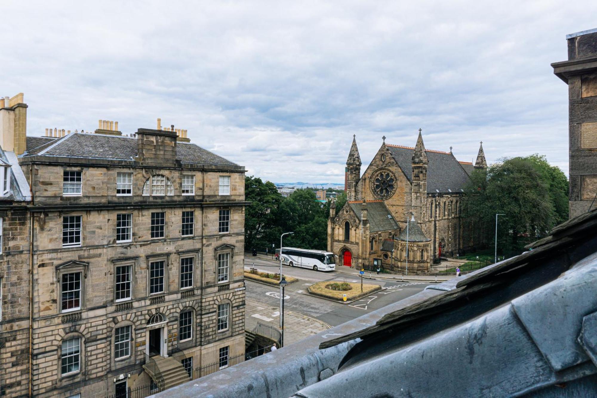 Grade A Listed 2 Bedroom In EDI Exterior photo